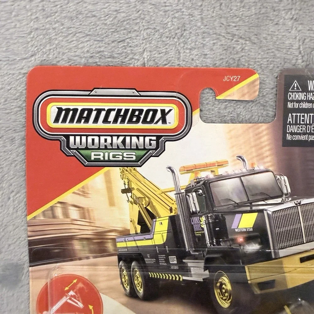 Matchbox Working Rigs Western Star 6900 XD Wrecker Tow Truck 12/16 Black Yellow